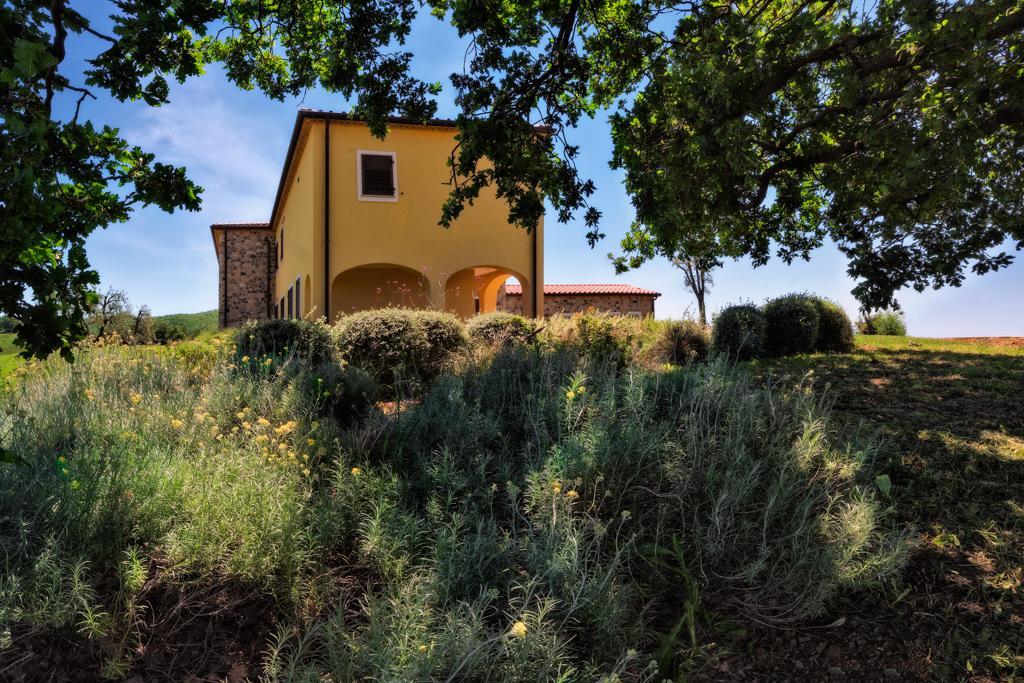 Agriturismo Poggio Mirabile Manciano Exterior foto